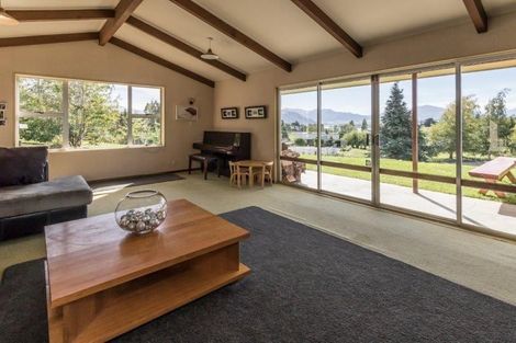 Photo of property in 219 Mount Aspiring Road, Wanaka, 9305