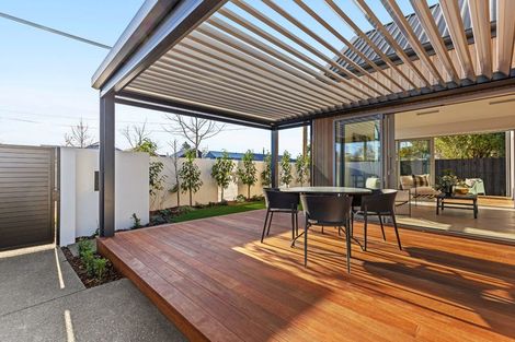 Photo of property in 78 Weston Road, St Albans, Christchurch, 8052