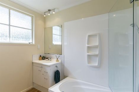 Photo of property in 82 Spinnaker Drive, Whitby, Porirua, 5024