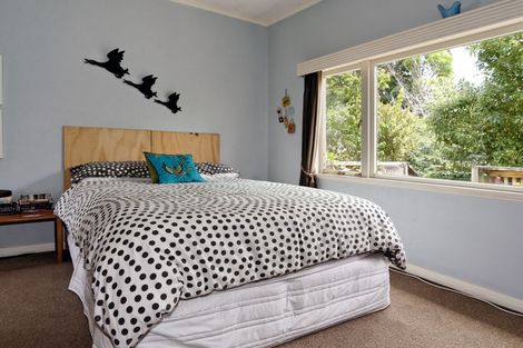 Photo of property in 19 Konini Road, Titirangi, Auckland, 0604