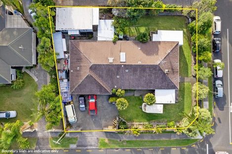 Photo of property in 2 Septimus Place, Henderson, Auckland, 0612