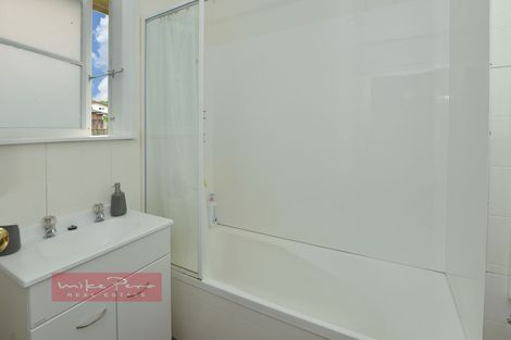 Photo of property in 11 Pukemiro Road, Te Kamo, Whangarei, 0112