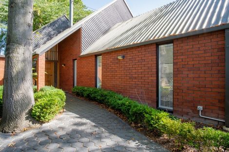 Photo of property in 105 Gardiners Road, Harewood, Christchurch, 8051