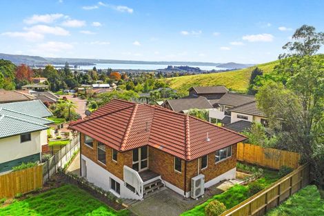 Photo of property in 15 Forest Place, Lynmore, Rotorua, 3010