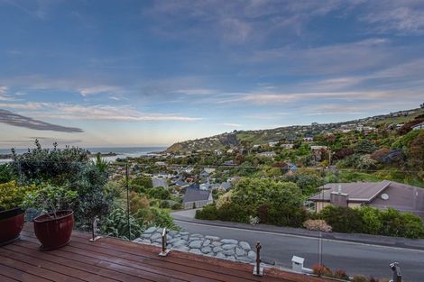 Photo of property in 6 Challenger Lane, Redcliffs, Christchurch, 8081