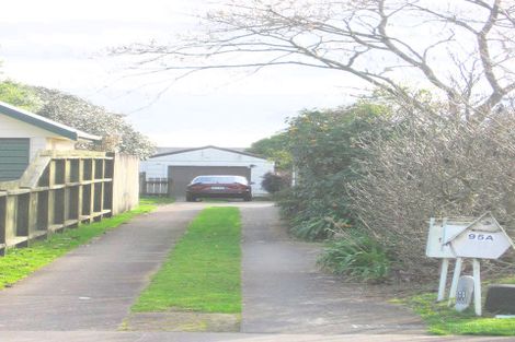 Photo of property in 95a Oakfield Crescent, Pukete, Hamilton, 3200