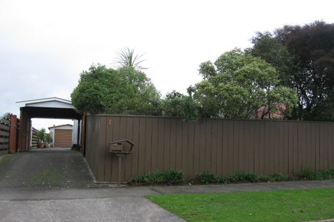 Photo of property in 1 Peter Hall Drive, Kelvin Grove, Palmerston North, 4414