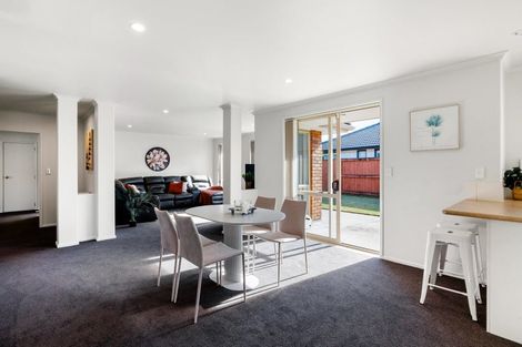 Photo of property in 5 Parkside Drive, Huntington, Hamilton, 3210