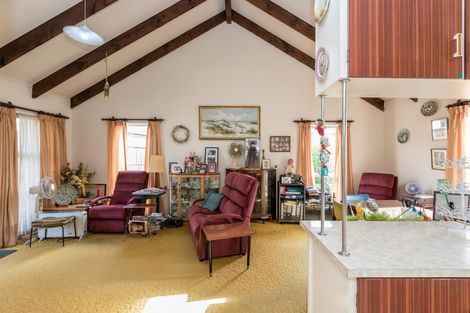 Photo of property in 16 Cairngorm Place, Highland Park, Auckland, 2010