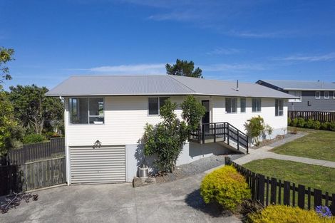Photo of property in 9 The Bollard, Whitby, Porirua, 5024