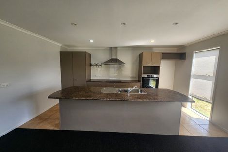 Photo of property in 360 One Tree Point Road, One Tree Point, 0118
