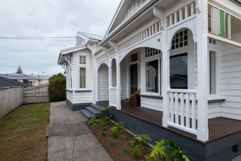 Photo of property in 9 Victoria Street, Hawera, 4610