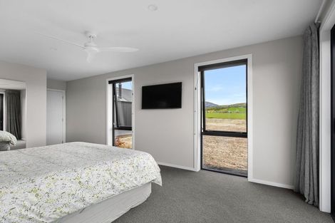 Photo of property in 39 Kordia Way, Waikerikeri, Alexandra, 9391