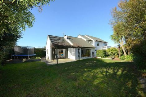 Photo of property in 14 Strathean Avenue, Avonhead, Christchurch, 8042