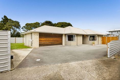 Photo of property in 51b Dixon Avenue, Hawera, 4610