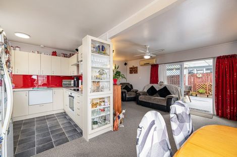 Photo of property in 204 Solar Road, Glen Eden, Auckland, 0602