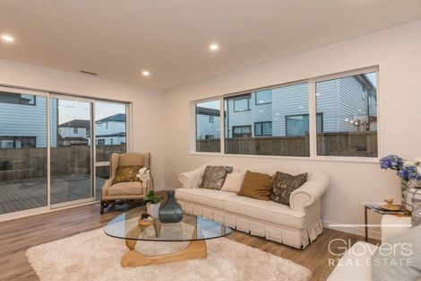 Photo of property in 17 Kearns Drive, Hobsonville, Auckland, 0616