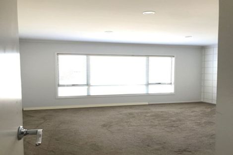 Photo of property in 35 Kristin Lane, Albany, Auckland, 0632