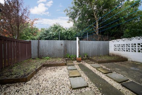 Photo of property in 8 Bradford Place, Awapuni, Palmerston North, 4412