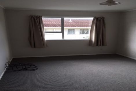 Photo of property in 24b Fitzpatrick Street, Newlands, Wellington, 6037