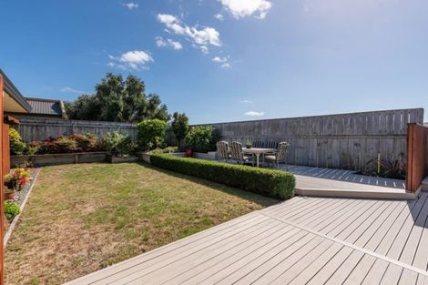 Photo of property in 146 Guildford Drive, Paraparaumu Beach, Paraparaumu, 5032