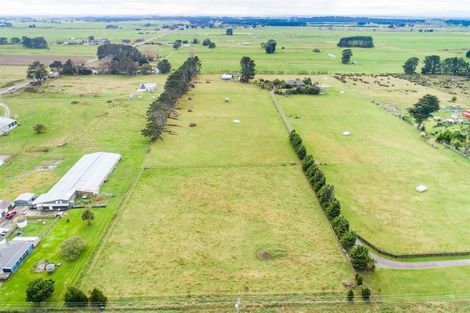 Photo of property in 27 Rangiotu Road, Himatangi, 4477