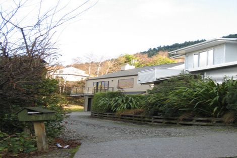 Photo of property in 37 Larch Hill Place, Queenstown, 9300