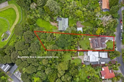Photo of property in 14 Ngaio Road, Titirangi, Auckland, 0604