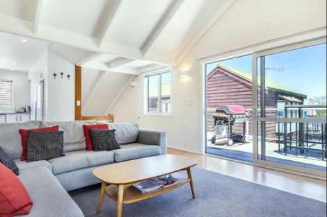 Photo of property in 112 Lake Terrace, Taupo, 3330
