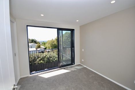 Photo of property in 3/139 Tirimoana Road, Te Atatu South, Auckland, 0602