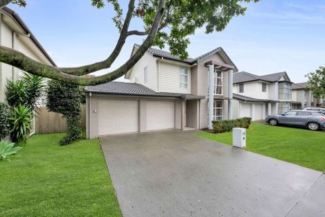 Photo of property in 30 The Track, Takanini, 2112