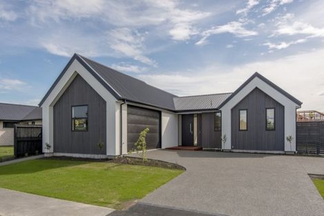 Photo of property in 32 Fearne Drive, Woodend, 7610