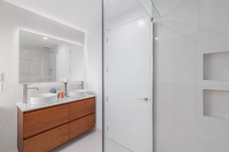 Photo of property in 6 Kinleys Lane, St Albans, Christchurch, 8014