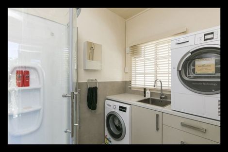 Photo of property in 42 Nicholson Road, Khandallah, Wellington, 6035