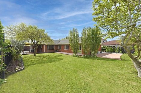 Photo of property in 25 Chesterfield Mews, Russley, Christchurch, 8042