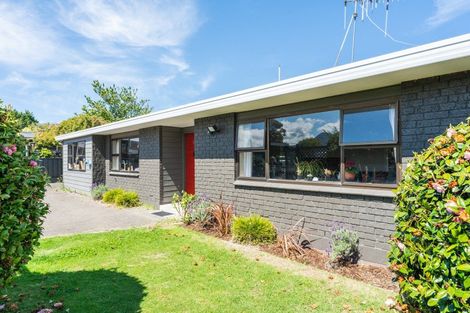 Photo of property in 7 Kathleen Place, Rainbow Point, Taupo, 3330
