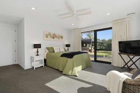 Photo of property in 2 Harper Way, Minden, Tauranga, 3179