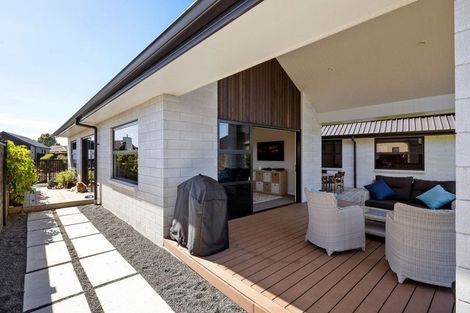 Photo of property in 6 Lewis Way, Cambridge, 3434