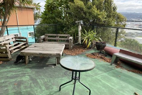 Photo of property in 21 Nikau Road, Point Howard, Lower Hutt, 5013