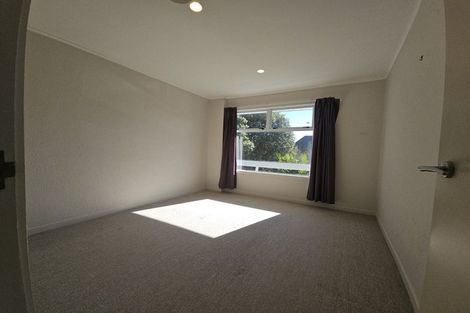 Photo of property in 35-37 Mana Esplanade, Paremata, Porirua, 5026