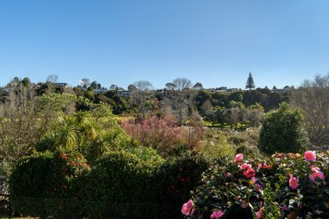 Photo of property in 52 Lagoon Place, Poike, Tauranga, 3112