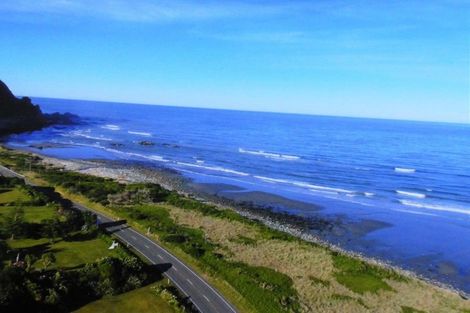 Photo of property in 4 Golden Sands Road, Barrytown, Runanga, 7873