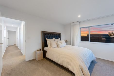 Photo of property in 69 Glenvar Ridge Road, Long Bay, Auckland, 0630