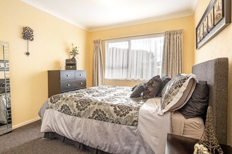 Photo of property in 19 Clearview Drive, Milson, Palmerston North, 4414