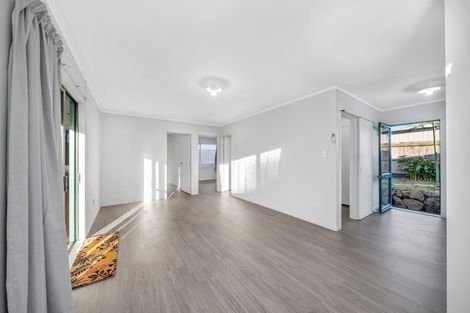 Photo of property in 38 Pinedale Place, Henderson, Auckland, 0610