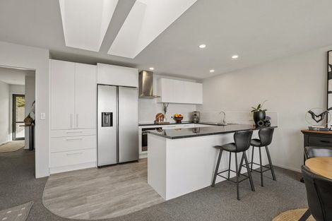 Photo of property in 54c Wynyard Crescent, Fernhill, Queenstown, 9300