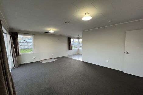 Photo of property in 230 Triangle Road, Massey, Auckland, 0614