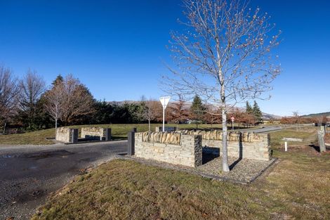 Photo of property in 14 Little Orchard Way, Wanaka, 9382