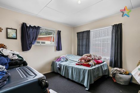 Photo of property in 33 Stockdale Street, Wainuiomata, Lower Hutt, 5014