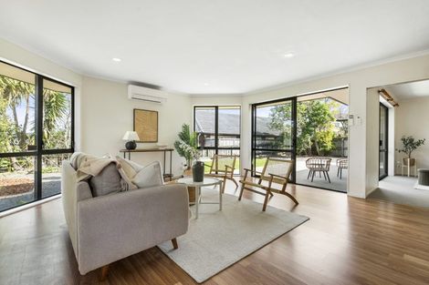 Photo of property in 29 Hugh Green Drive, Pinehill, Auckland, 0632